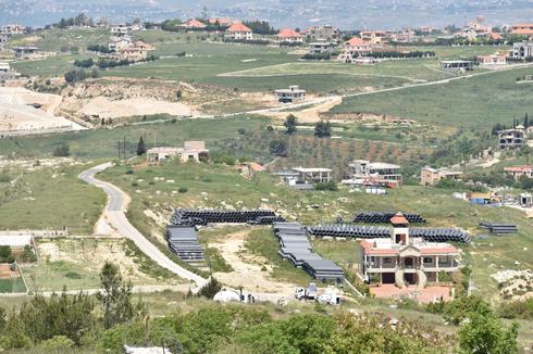 כפר לבנוני: מבט מגג המוצב 